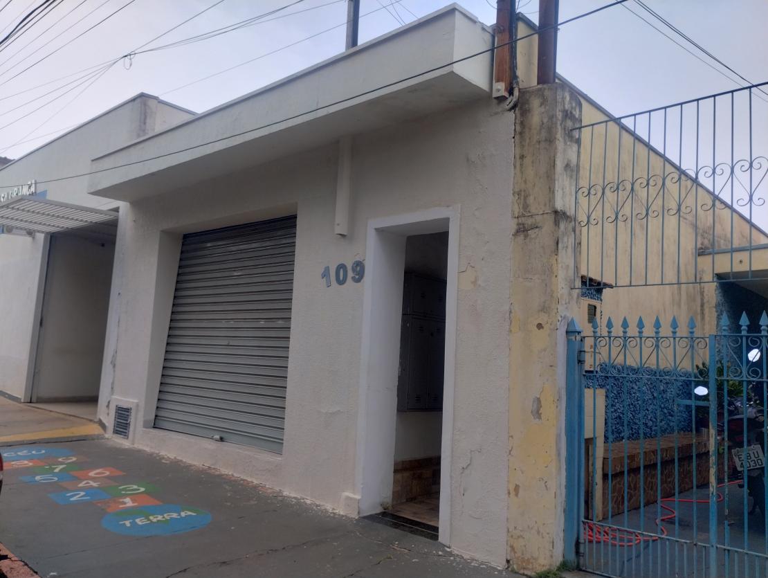 Casa  e Ponto Comercial