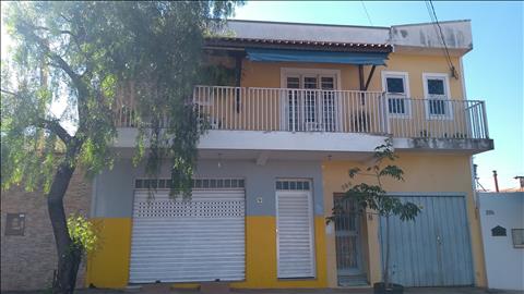 Sobrado c/Ponto Comercial